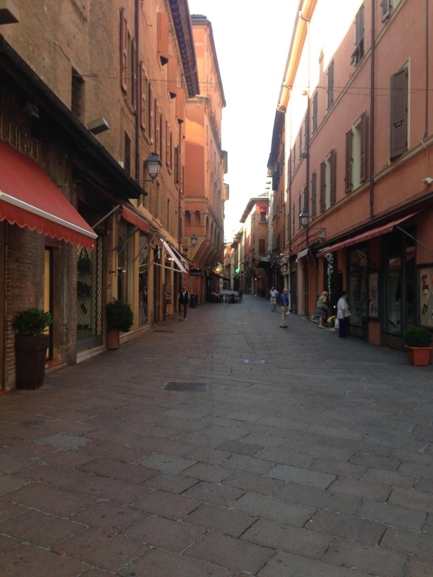 Piccolo Monolocale A Due Passi Da Piazza Maggiore Lägenhet Bologna Exteriör bild